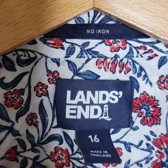 Lands' End | Red & Navy Floral Button Front No Iron Shirt - Picture 3 of 5